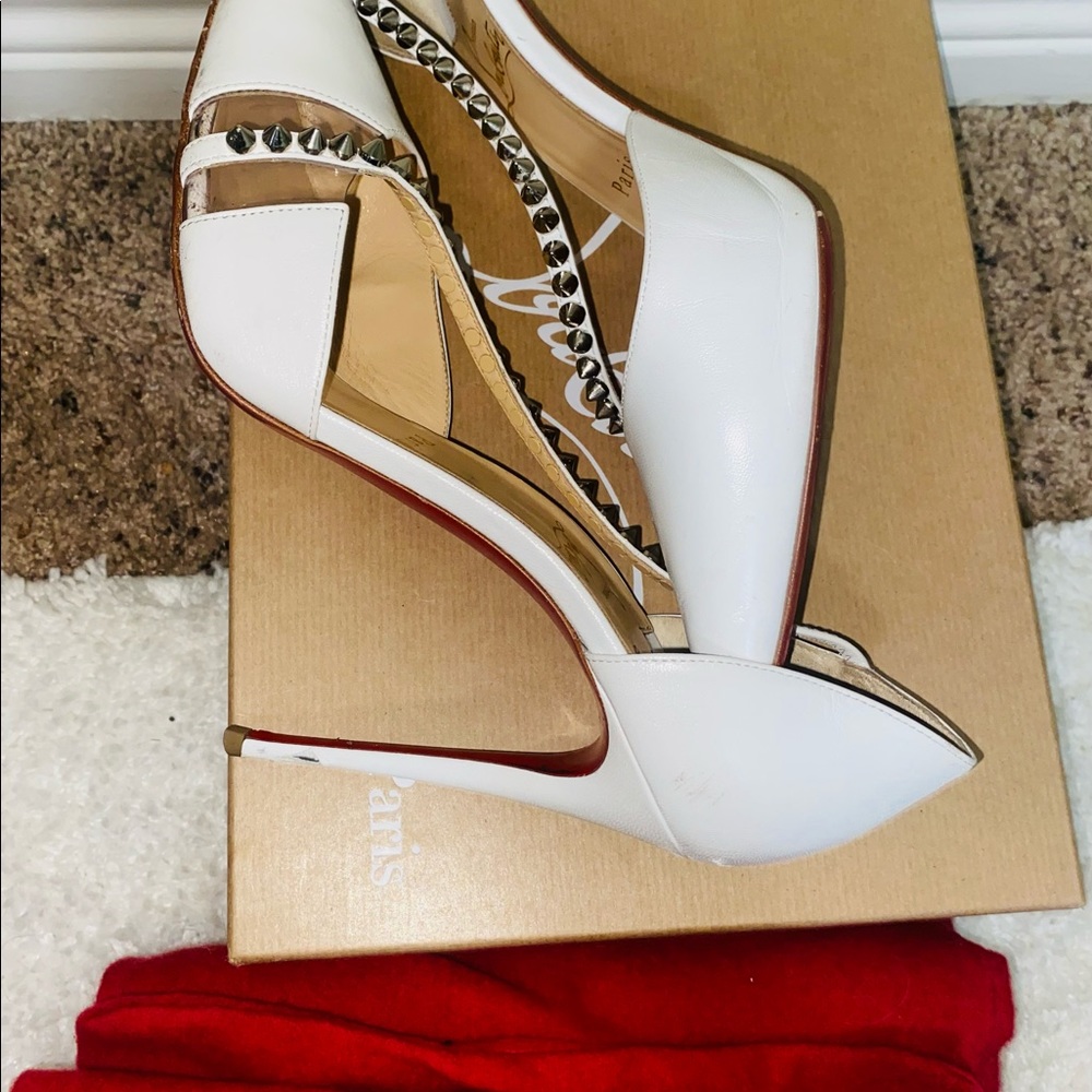 Christian Louboutin
White Spike Cross 100 Pvc Silver Criss Ankle Strap Stiletto - Picture 9 of 11